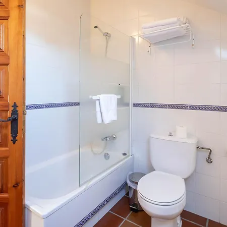 Casa Rectoral * トゥイ