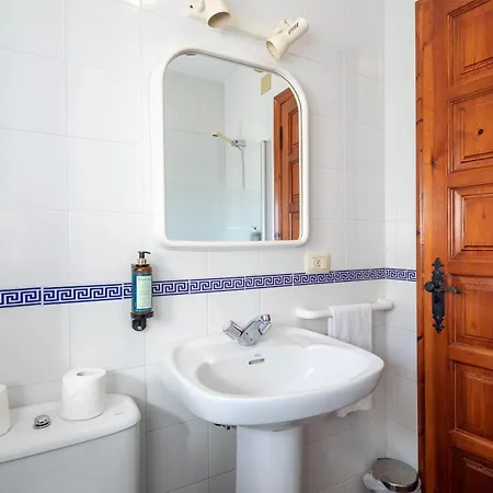 Casa Rectoral 別荘 トゥイ