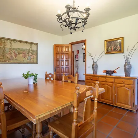 別荘 Casa Rectoral トゥイ