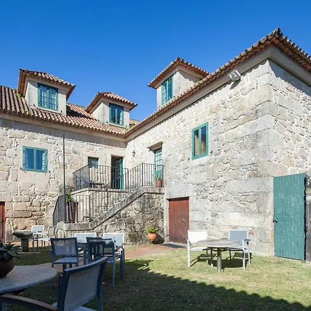 Casa Rectoral トゥイ